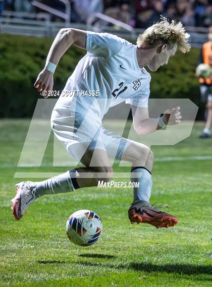 Thumbnail 3 in Greenhills vs. Eaton Rapids (MHSAA  D3 Reg Semifinal) photogallery.