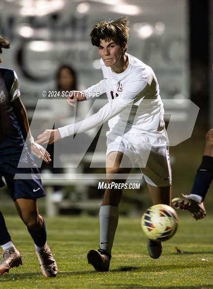 Thumbnail 1 in Greenhills vs. Eaton Rapids (MHSAA  D3 Reg Semifinal) photogallery.