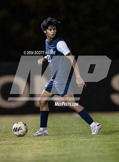 Thumbnail 3 in Greenhills vs. Eaton Rapids (MHSAA  D3 Reg Semifinal) photogallery.
