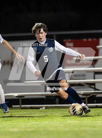 Thumbnail 3 in Greenhills vs. Eaton Rapids (MHSAA  D3 Reg Semifinal) photogallery.