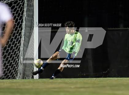 Thumbnail 2 in Greenhills vs. Eaton Rapids (MHSAA  D3 Reg Semifinal) photogallery.
