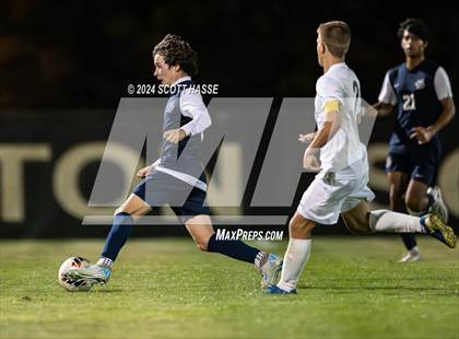 Thumbnail 1 in Greenhills vs. Eaton Rapids (MHSAA  D3 Reg Semifinal) photogallery.