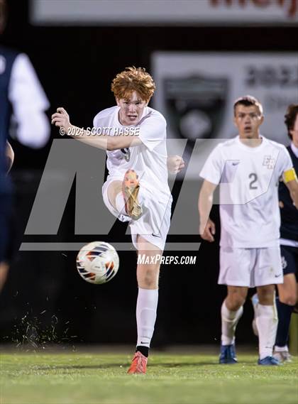Thumbnail 1 in Greenhills vs. Eaton Rapids (MHSAA  D3 Reg Semifinal) photogallery.