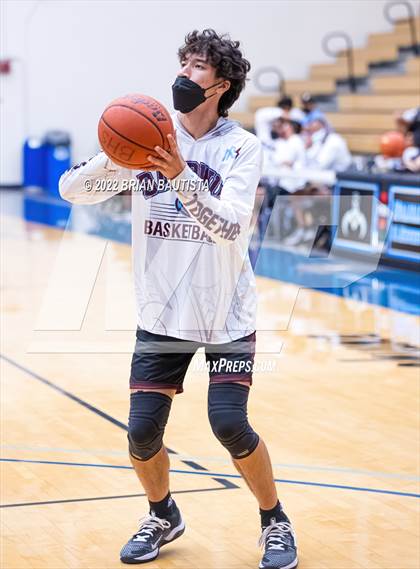 Thumbnail 2 in St. Louis vs Baldwin (HHSAA D1 Semifinal Playoff) photogallery.