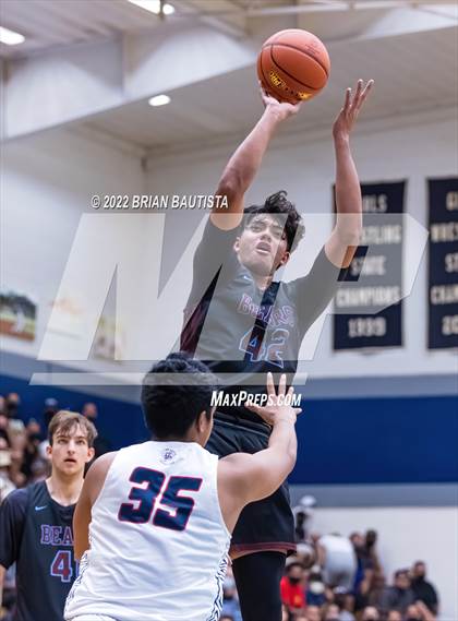 Thumbnail 2 in St. Louis vs Baldwin (HHSAA D1 Semifinal Playoff) photogallery.