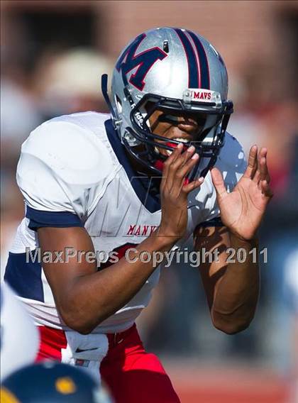 Thumbnail 1 in La Marque vs. Manvel (4A Region 3 Quarterfinals) photogallery.