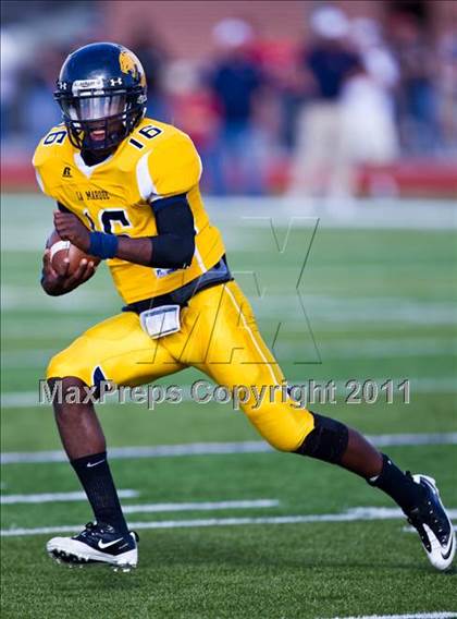 Thumbnail 3 in La Marque vs. Manvel (4A Region 3 Quarterfinals) photogallery.