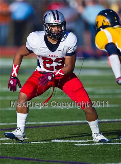 Thumbnail 1 in La Marque vs. Manvel (4A Region 3 Quarterfinals) photogallery.
