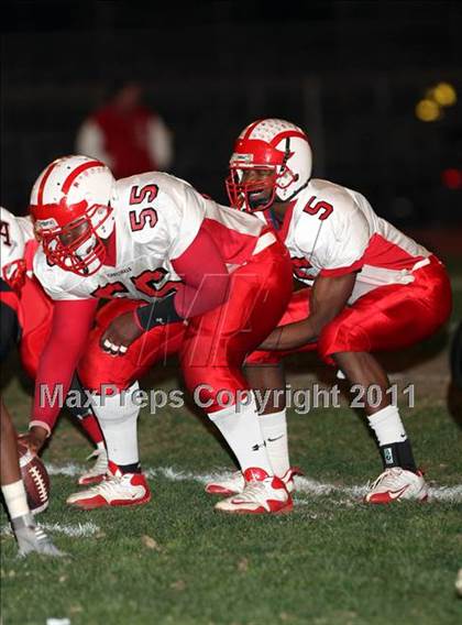 Thumbnail 2 in La Marque vs. Manvel (4A Region 3 Quarterfinals) photogallery.