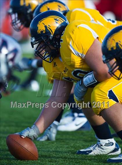 Thumbnail 3 in La Marque vs. Manvel (4A Region 3 Quarterfinals) photogallery.