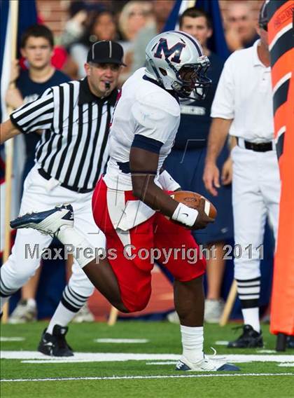 Thumbnail 1 in La Marque vs. Manvel (4A Region 3 Quarterfinals) photogallery.