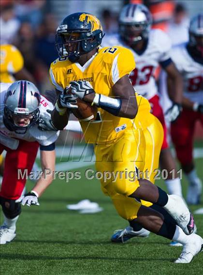 Thumbnail 3 in La Marque vs. Manvel (4A Region 3 Quarterfinals) photogallery.