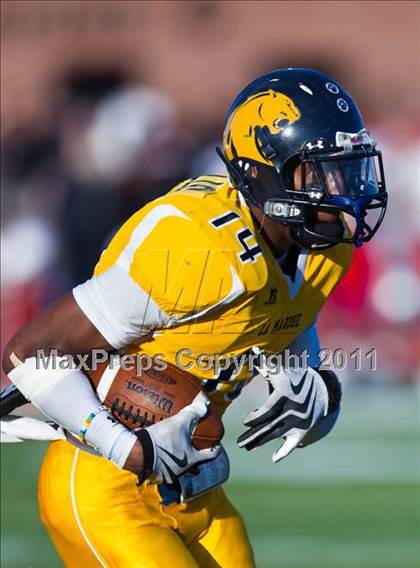 Thumbnail 3 in La Marque vs. Manvel (4A Region 3 Quarterfinals) photogallery.