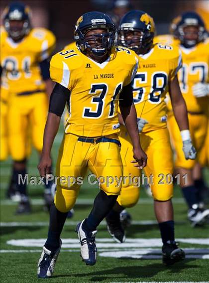 Thumbnail 3 in La Marque vs. Manvel (4A Region 3 Quarterfinals) photogallery.