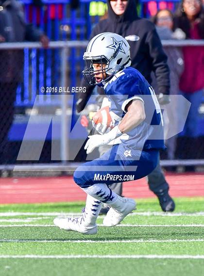 Thumbnail 3 in Hillhouse vs. St. Joseph (CIAC Class M Final) photogallery.