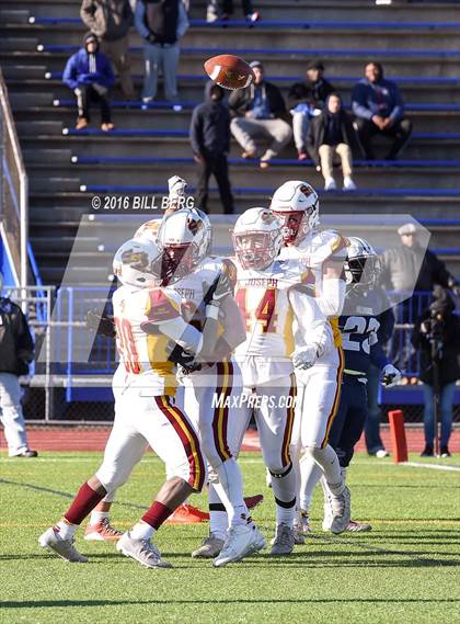 Thumbnail 3 in Hillhouse vs. St. Joseph (CIAC Class M Final) photogallery.