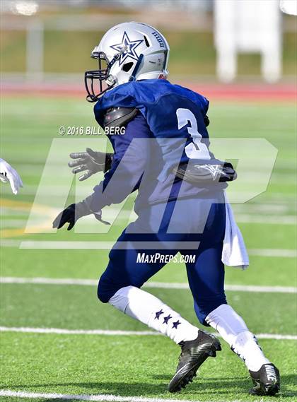 Thumbnail 3 in Hillhouse vs. St. Joseph (CIAC Class M Final) photogallery.