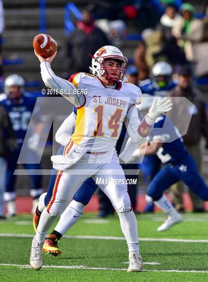 Thumbnail 3 in Hillhouse vs. St. Joseph (CIAC Class M Final) photogallery.