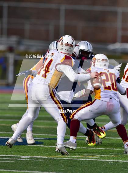 Thumbnail 3 in Hillhouse vs. St. Joseph (CIAC Class M Final) photogallery.