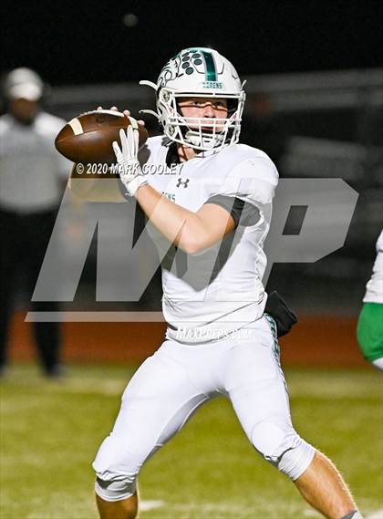 Thumbnail 3 in Kerens vs. Crawford (UIL 2A Bi-District) photogallery.