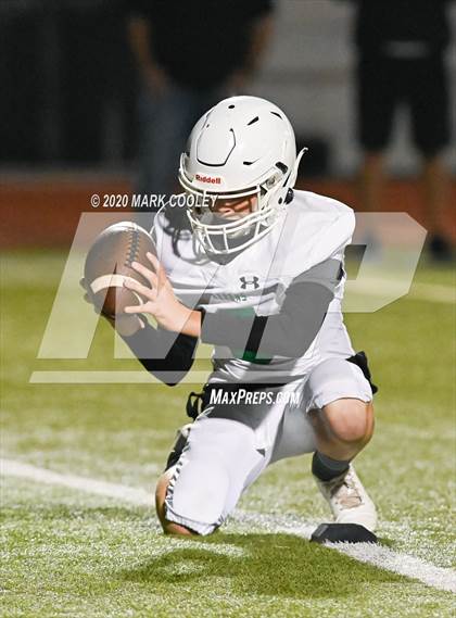Thumbnail 2 in Kerens vs. Crawford (UIL 2A Bi-District) photogallery.