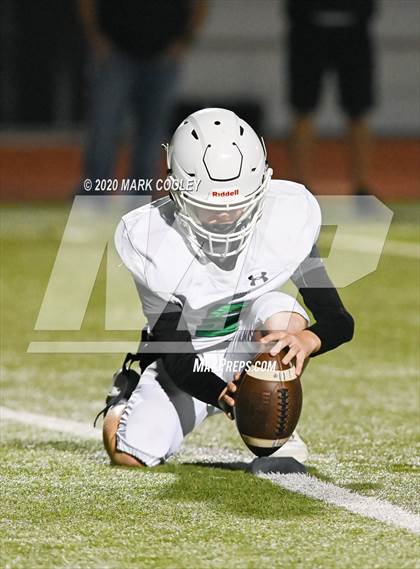 Thumbnail 1 in Kerens vs. Crawford (UIL 2A Bi-District) photogallery.