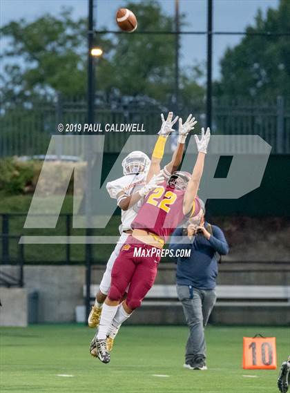 Thumbnail 3 in Eastside Catholic @ Central Catholic photogallery.