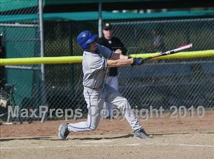 Thumbnail 1 in Analy @ Windsor photogallery.