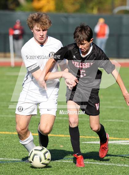 Thumbnail 3 in Andover @ Wellesley (MIAA Division 1 Preliminary Round) photogallery.