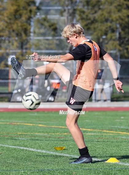 Thumbnail 1 in Andover @ Wellesley (MIAA Division 1 Preliminary Round) photogallery.