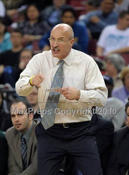 Thumbnail 2 in Newark Memorial vs. De La Salle (CIF NorCal D1 Final) photogallery.