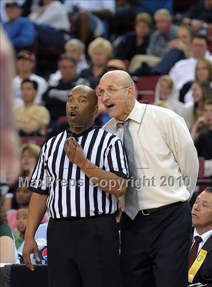 Thumbnail 2 in Newark Memorial vs. De La Salle (CIF NorCal D1 Final) photogallery.