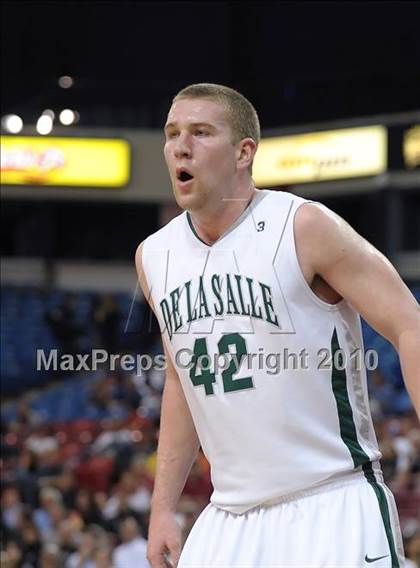 Thumbnail 2 in Newark Memorial vs. De La Salle (CIF NorCal D1 Final) photogallery.