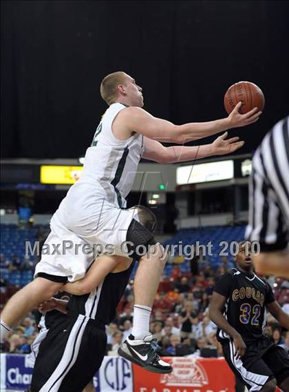 Thumbnail 2 in Newark Memorial vs. De La Salle (CIF NorCal D1 Final) photogallery.