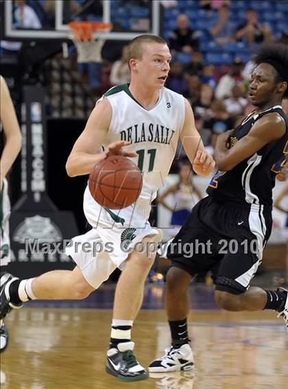 Thumbnail 2 in Newark Memorial vs. De La Salle (CIF NorCal D1 Final) photogallery.
