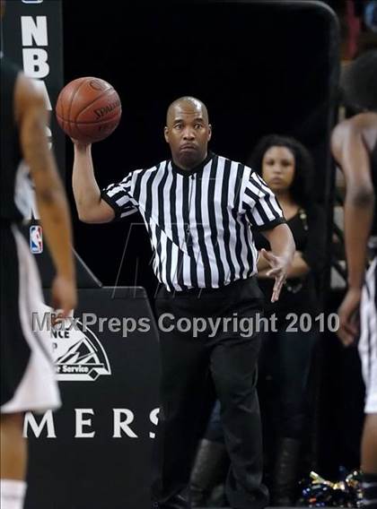 Thumbnail 3 in Newark Memorial vs. De La Salle (CIF NorCal D1 Final) photogallery.