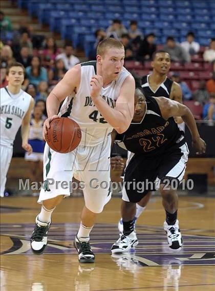 Thumbnail 2 in Newark Memorial vs. De La Salle (CIF NorCal D1 Final) photogallery.