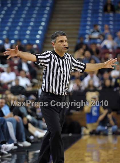 Thumbnail 3 in Newark Memorial vs. De La Salle (CIF NorCal D1 Final) photogallery.
