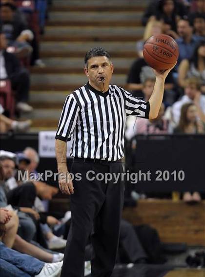 Thumbnail 1 in Newark Memorial vs. De La Salle (CIF NorCal D1 Final) photogallery.