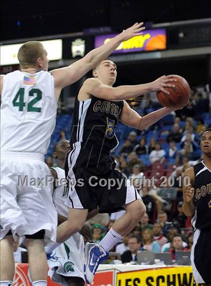 Thumbnail 2 in Newark Memorial vs. De La Salle (CIF NorCal D1 Final) photogallery.