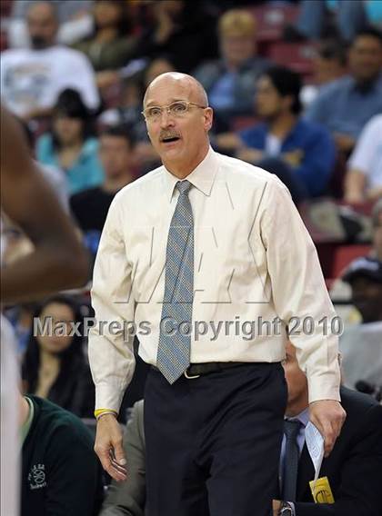 Thumbnail 1 in Newark Memorial vs. De La Salle (CIF NorCal D1 Final) photogallery.