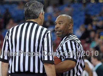 Thumbnail 1 in Newark Memorial vs. De La Salle (CIF NorCal D1 Final) photogallery.