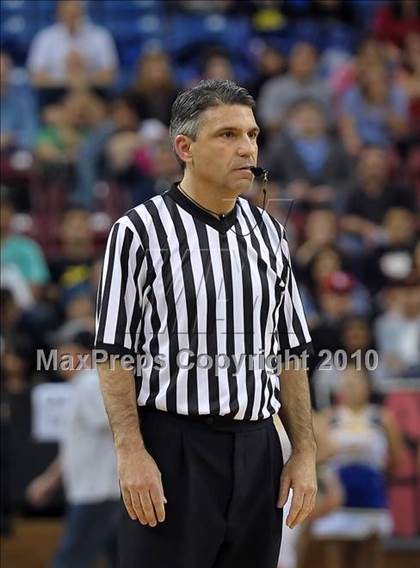 Thumbnail 1 in Newark Memorial vs. De La Salle (CIF NorCal D1 Final) photogallery.