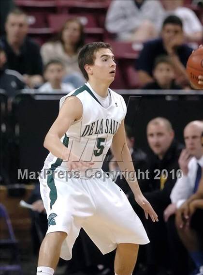 Thumbnail 2 in Newark Memorial vs. De La Salle (CIF NorCal D1 Final) photogallery.