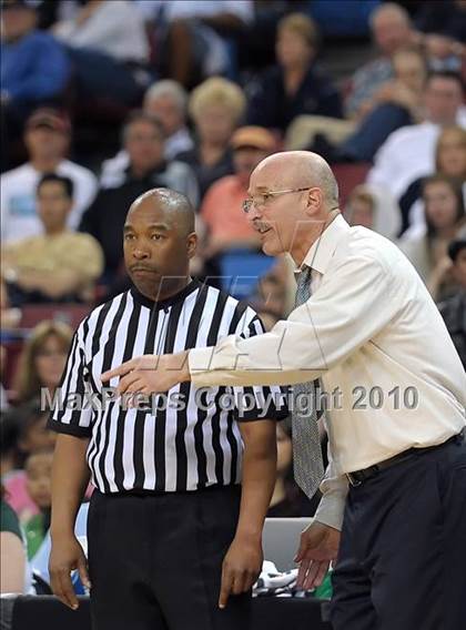 Thumbnail 1 in Newark Memorial vs. De La Salle (CIF NorCal D1 Final) photogallery.