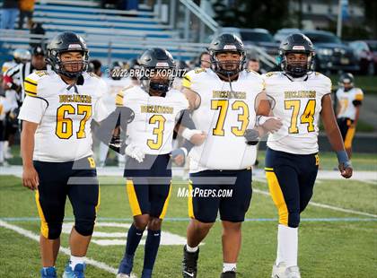 Thumbnail 3 in Belleville @ Millburn photogallery.