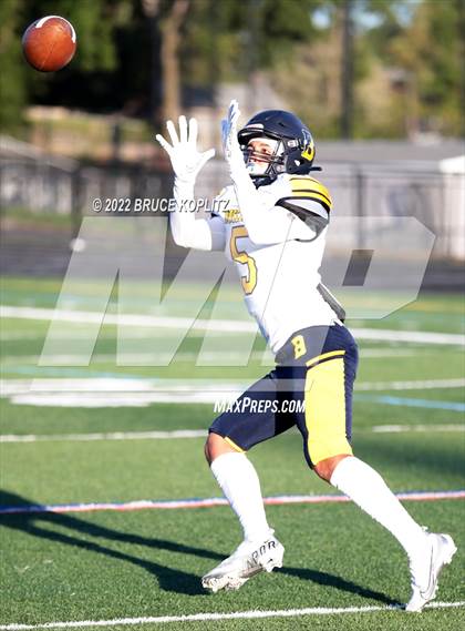 Thumbnail 3 in Belleville @ Millburn photogallery.