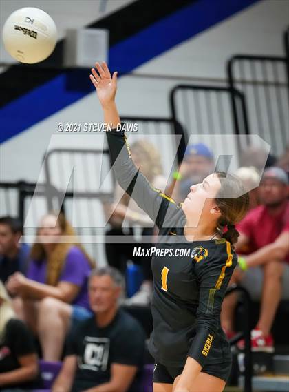 Thumbnail 2 in Gilbert vs. Chaparral photogallery.