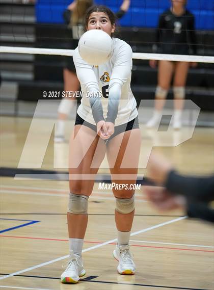 Thumbnail 2 in Gilbert vs. Chaparral photogallery.