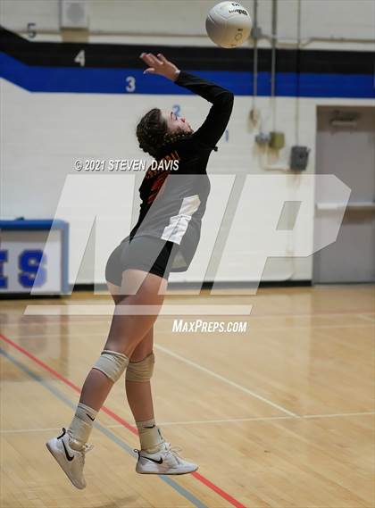 Thumbnail 1 in Gilbert vs. Chaparral photogallery.